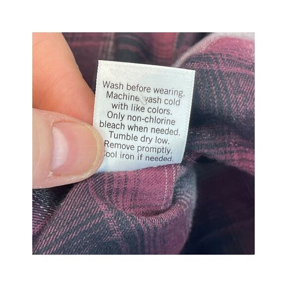 Apt. 9 Flannel Shirt Men's XL Red Black Check Stretch Standard Fit Button-Up - Picture 8 of 8